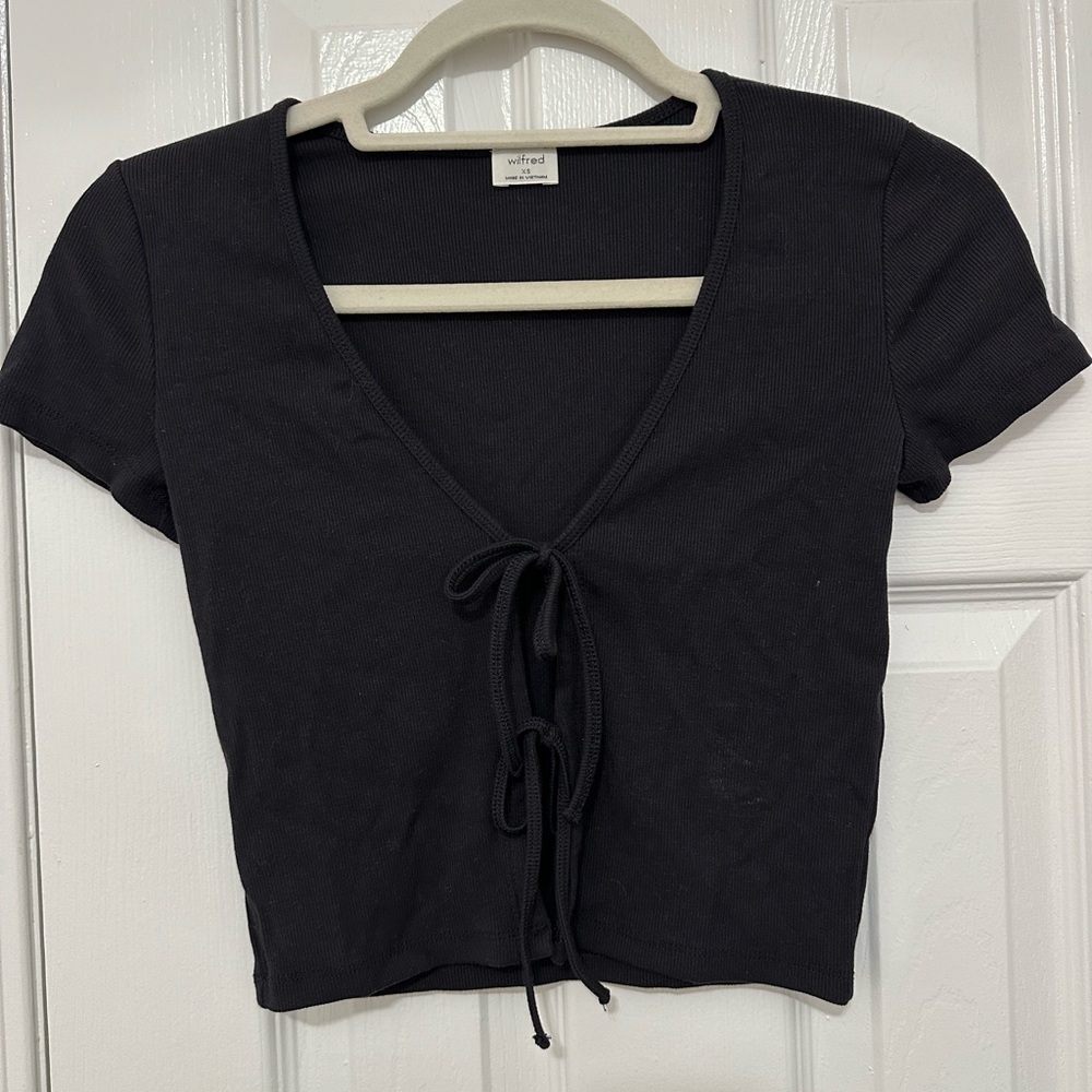 Aritzia Black Crop Top